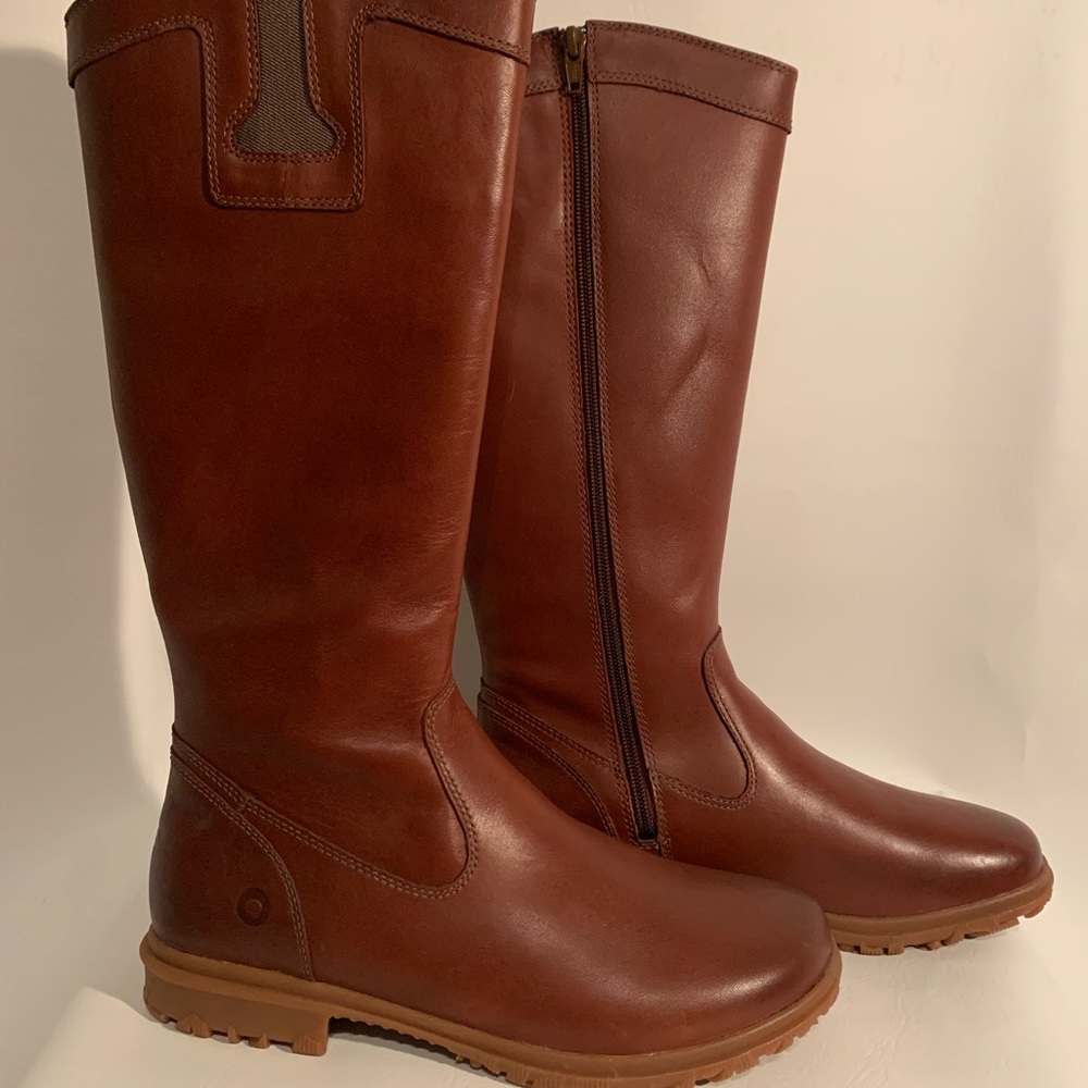 Women’s tall leather Bogs.